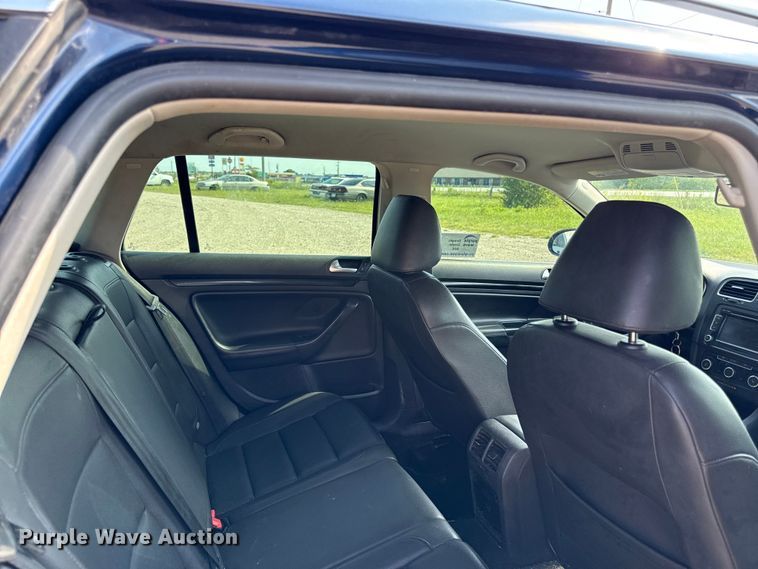 image for item ED4460 2013 Volkswagen Jetta 