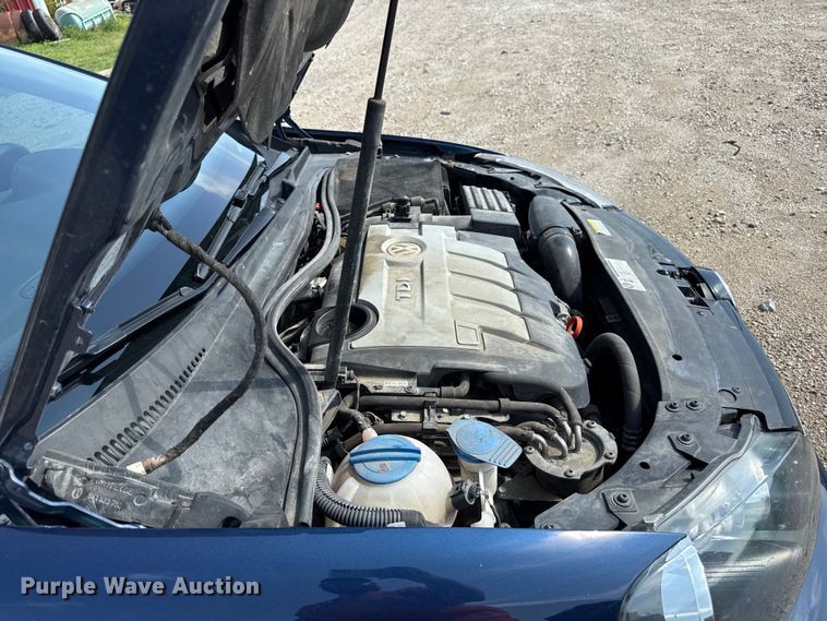 image for item ED4460 2013 Volkswagen Jetta 