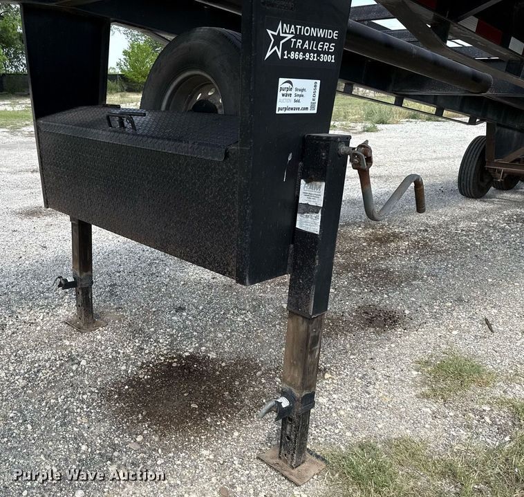 image for item ED5589 2016 Lone Star Trailers car carrier