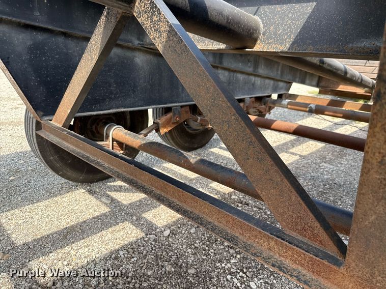 image for item ED5589 2016 Lone Star Trailers car carrier