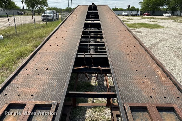 image for item ED5589 2016 Lone Star Trailers car carrier