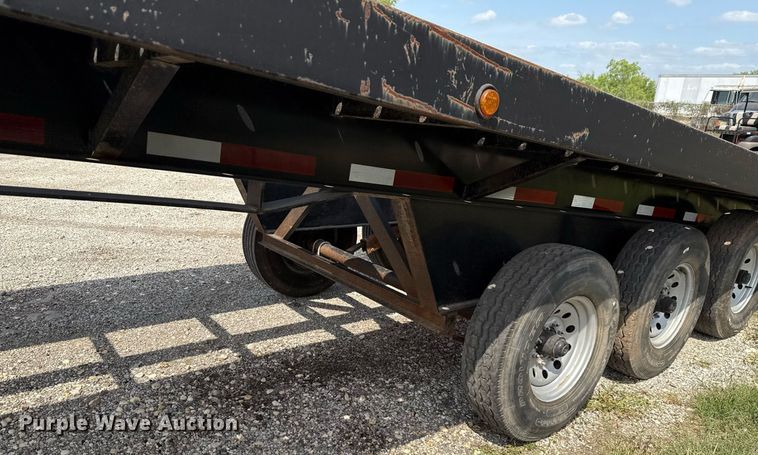 image for item ED5589 2016 Lone Star Trailers car carrier