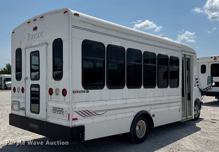 image for item ED5810 2009 Chevrolet Express 3500 shuttle bus