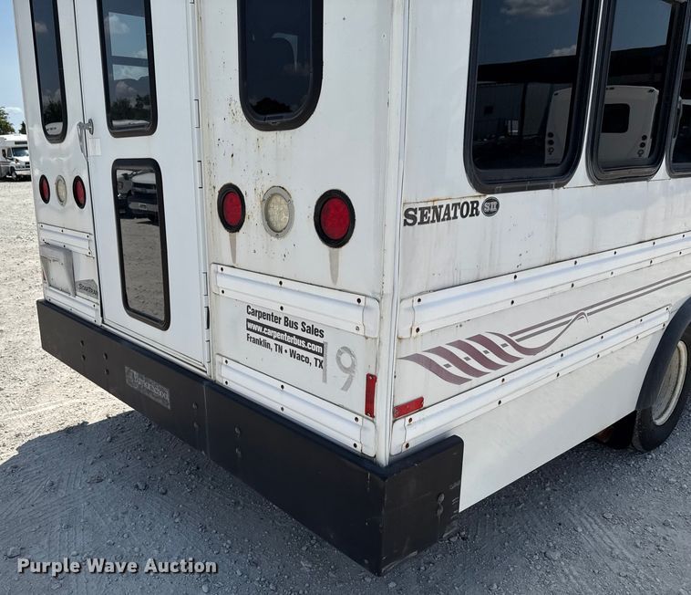 image for item ED5810 2009 Chevrolet Express 3500 shuttle bus