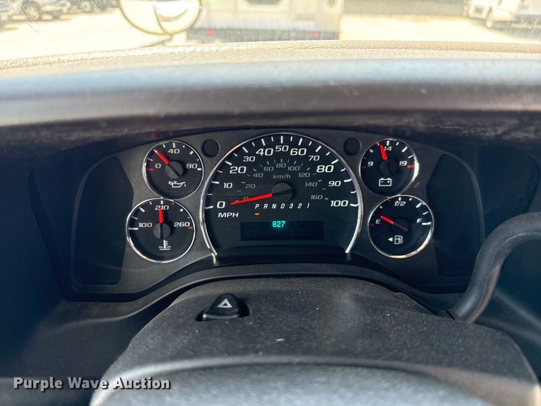 image for item ED5810 2009 Chevrolet Express 3500 shuttle bus