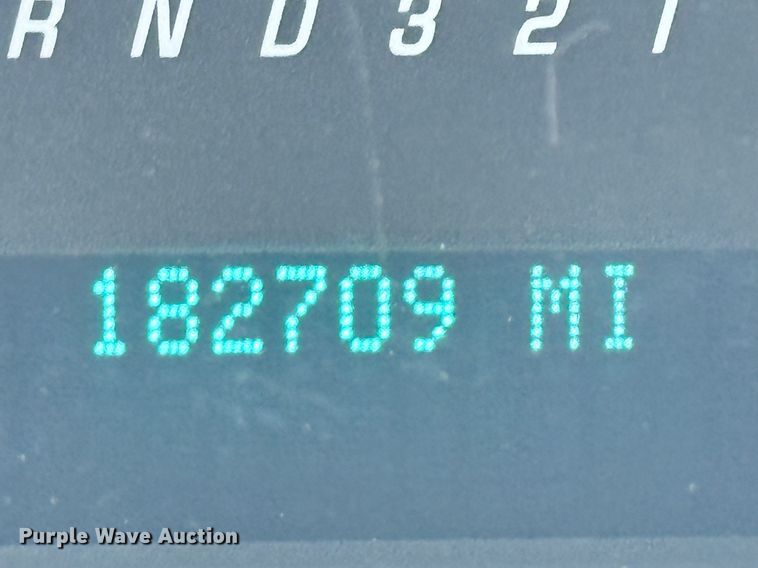 image for item ED5810 2009 Chevrolet Express 3500 shuttle bus