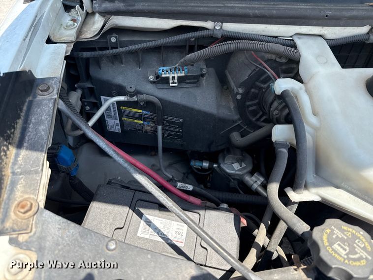 image for item ED5810 2009 Chevrolet Express 3500 shuttle bus