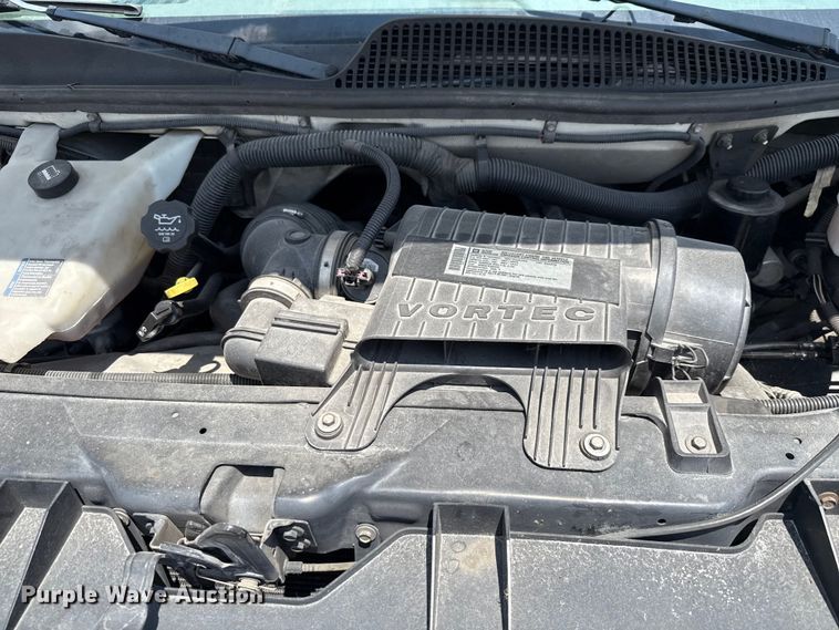 image for item ED5810 2009 Chevrolet Express 3500 shuttle bus