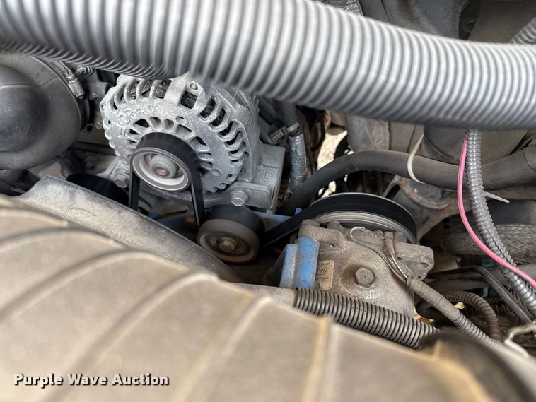 image for item ED5810 2009 Chevrolet Express 3500 shuttle bus