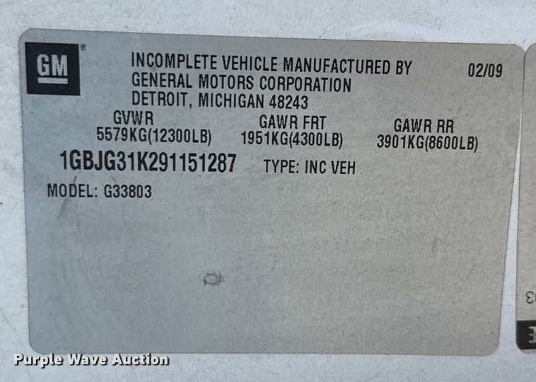 image for item ED5810 2009 Chevrolet Express 3500 shuttle bus