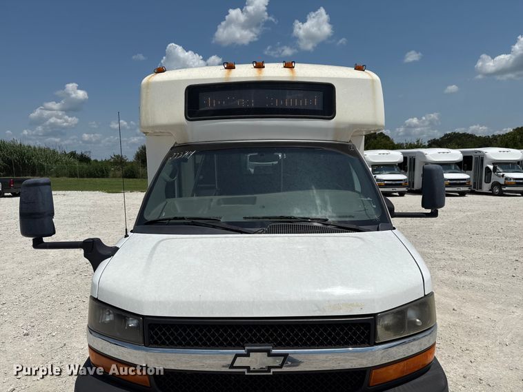 image for item ED5812 2014 Chevrolet Express 3500 shuttle bus