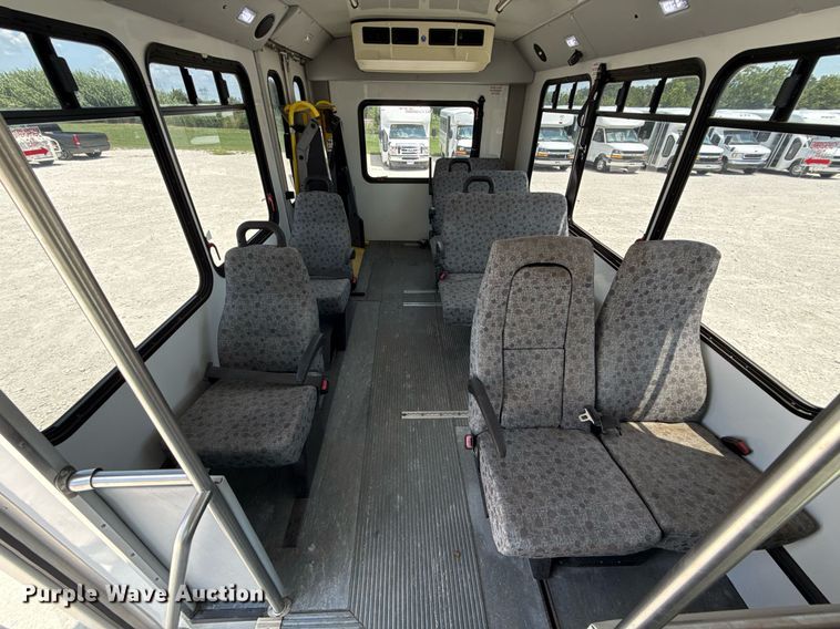 image for item ED5812 2014 Chevrolet Express 3500 shuttle bus