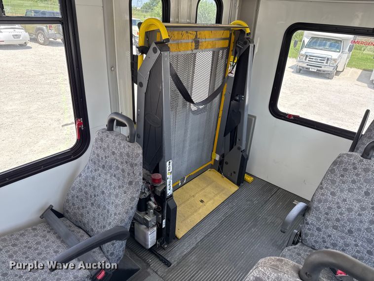 image for item ED5812 2014 Chevrolet Express 3500 shuttle bus