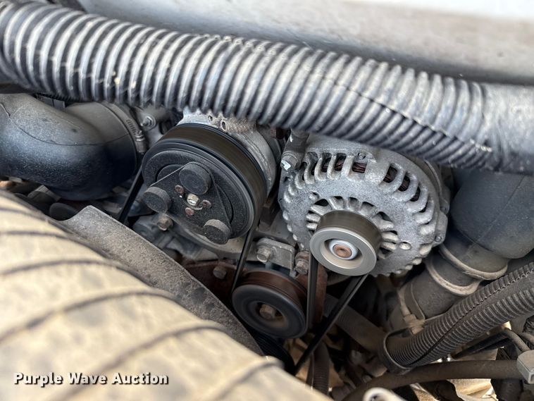 image for item ED5812 2014 Chevrolet Express 3500 shuttle bus