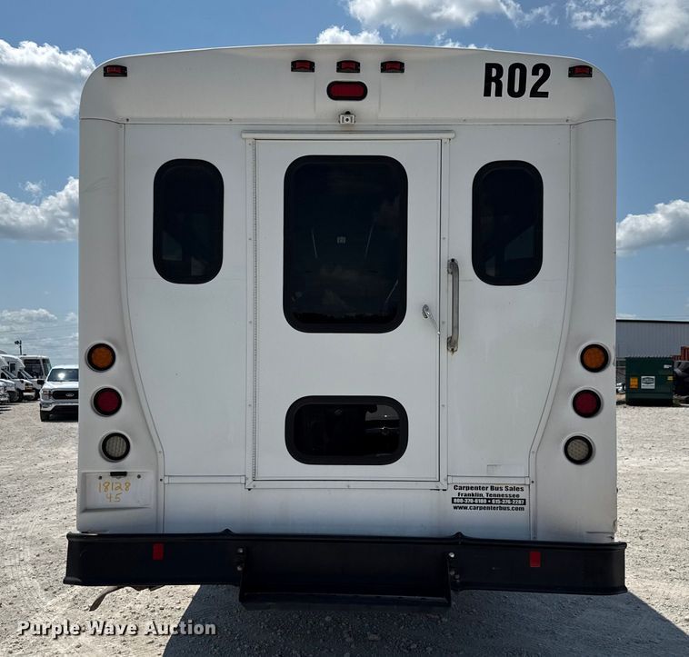 image for item ED5813 2019 Freightliner S2C shuttle bus