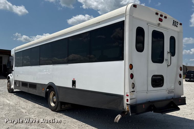 image for item ED5813 2019 Freightliner S2C shuttle bus