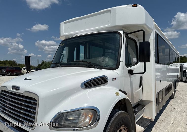 image for item ED5813 2019 Freightliner S2C shuttle bus