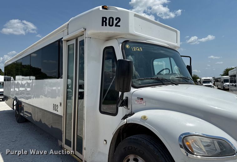 image for item ED5813 2019 Freightliner S2C shuttle bus