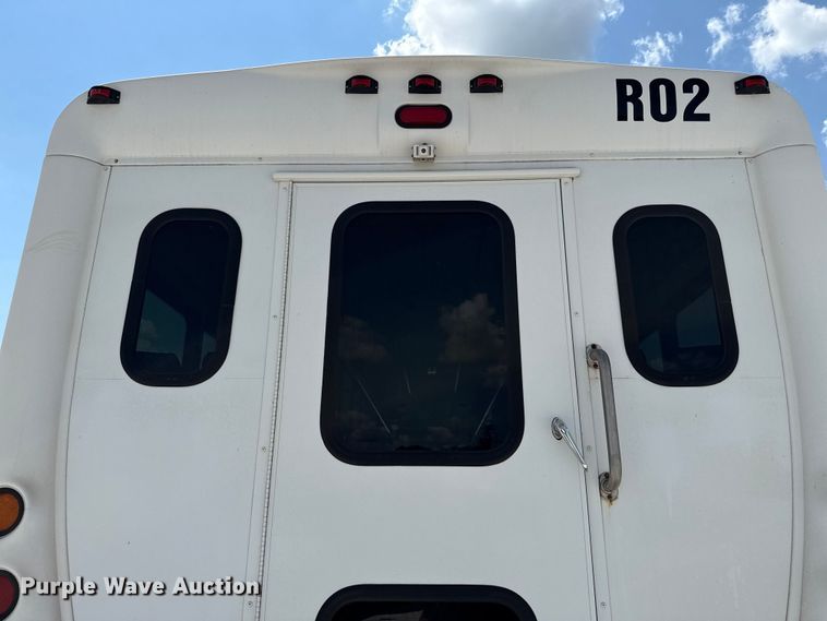 image for item ED5813 2019 Freightliner S2C shuttle bus