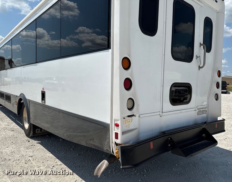 image for item ED5813 2019 Freightliner S2C shuttle bus