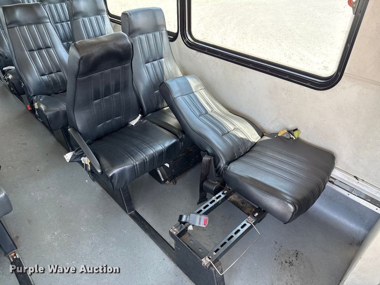 image for item ED5813 2019 Freightliner S2C shuttle bus