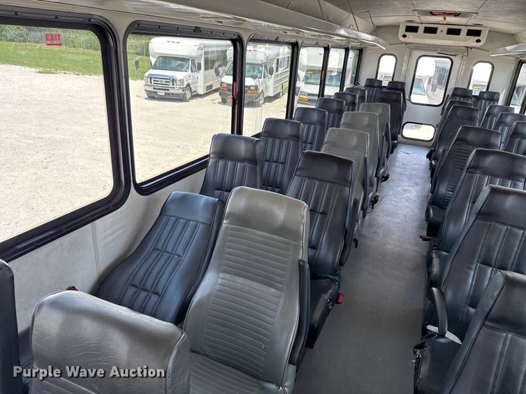 image for item ED5813 2019 Freightliner S2C shuttle bus