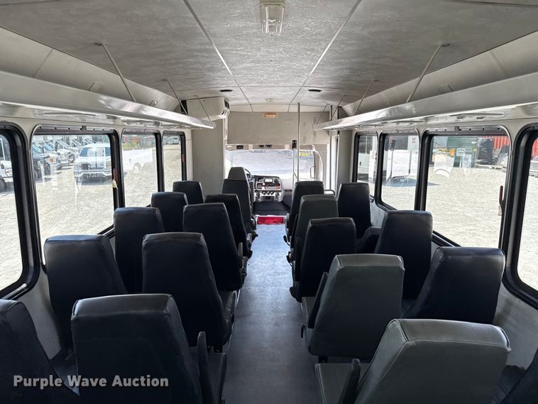 image for item ED5813 2019 Freightliner S2C shuttle bus