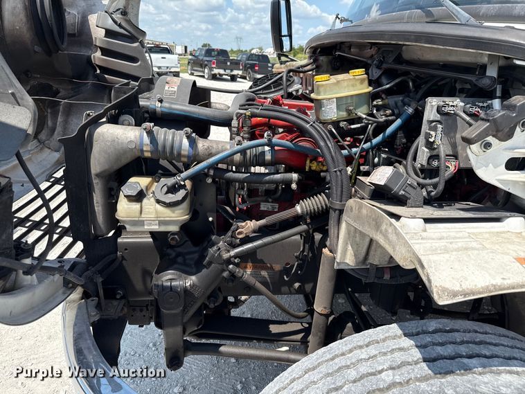 image for item ED5813 2019 Freightliner S2C shuttle bus