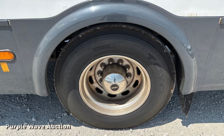 image for item ED5813 2019 Freightliner S2C shuttle bus