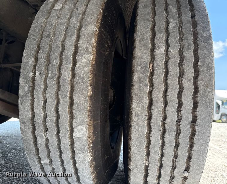 image for item ED5813 2019 Freightliner S2C shuttle bus