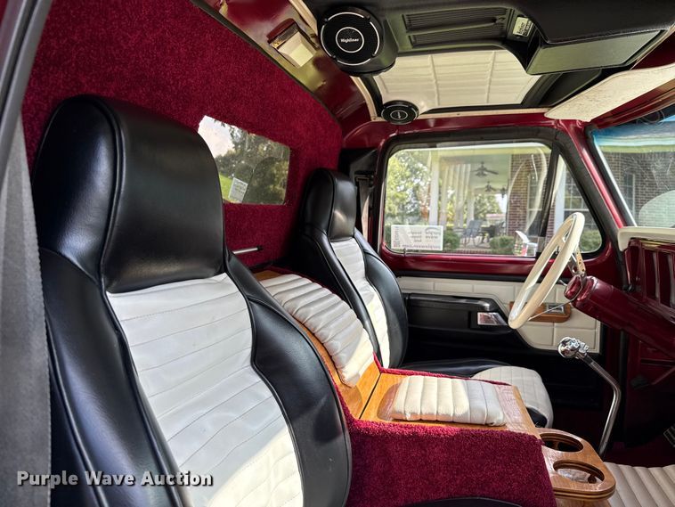 image for item ED5816 1978 Ford F100 pickup truck