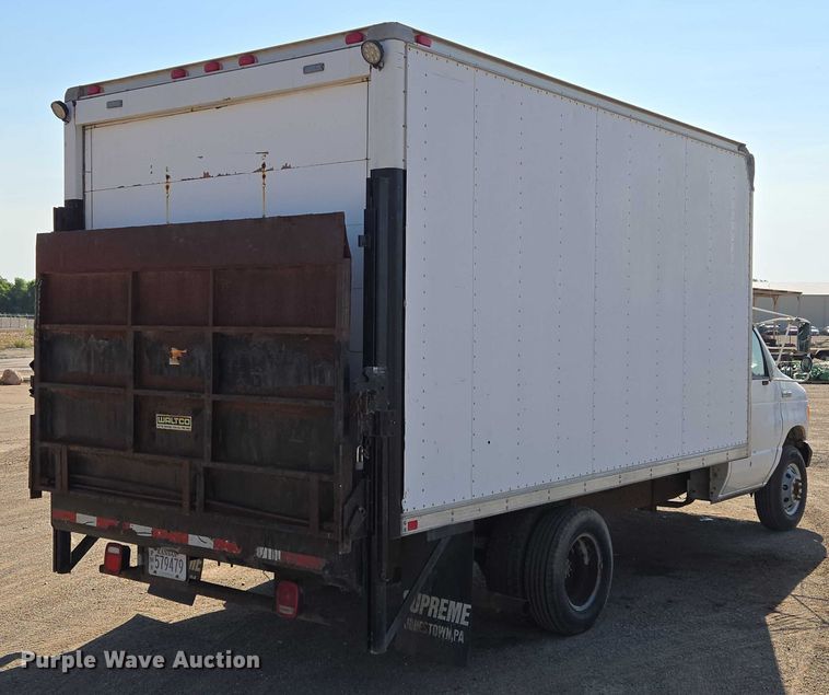 image for item EF1845 2006 Ford E350 box truck