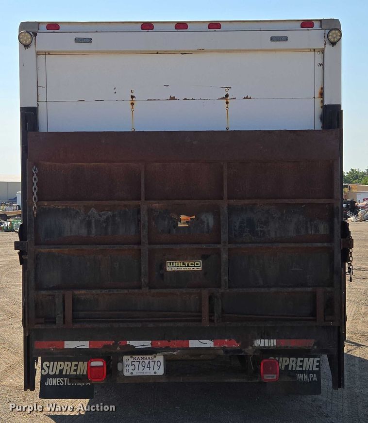 image for item EF1845 2006 Ford E350 box truck