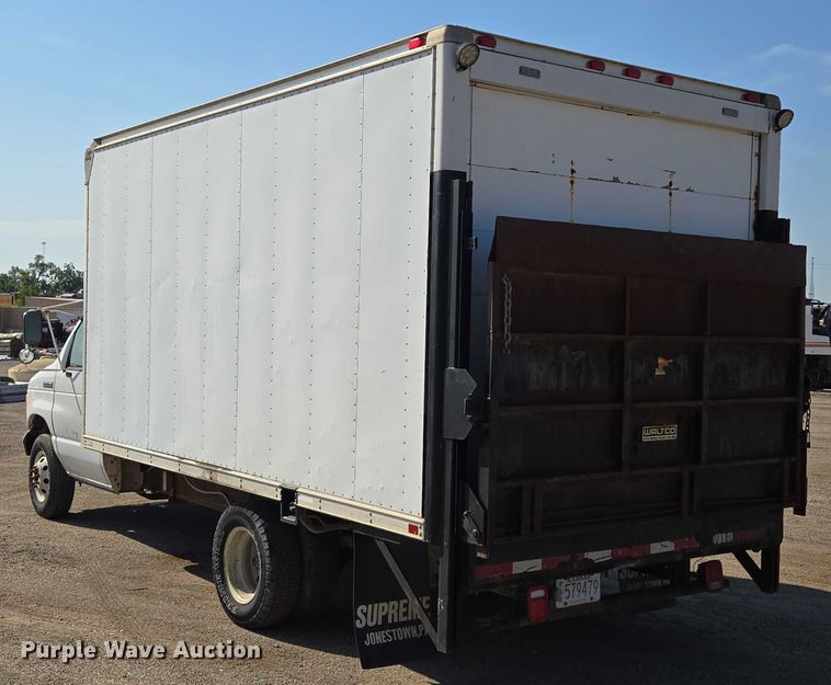 image for item EF1845 2006 Ford E350 box truck