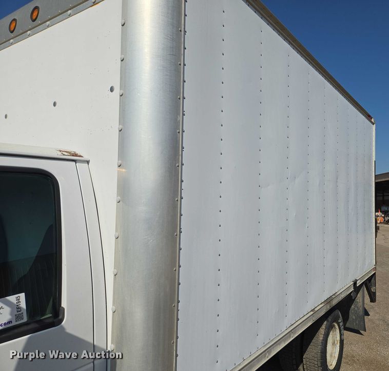 image for item EF1845 2006 Ford E350 box truck