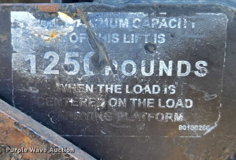 image for item EF1845 2006 Ford E350 box truck