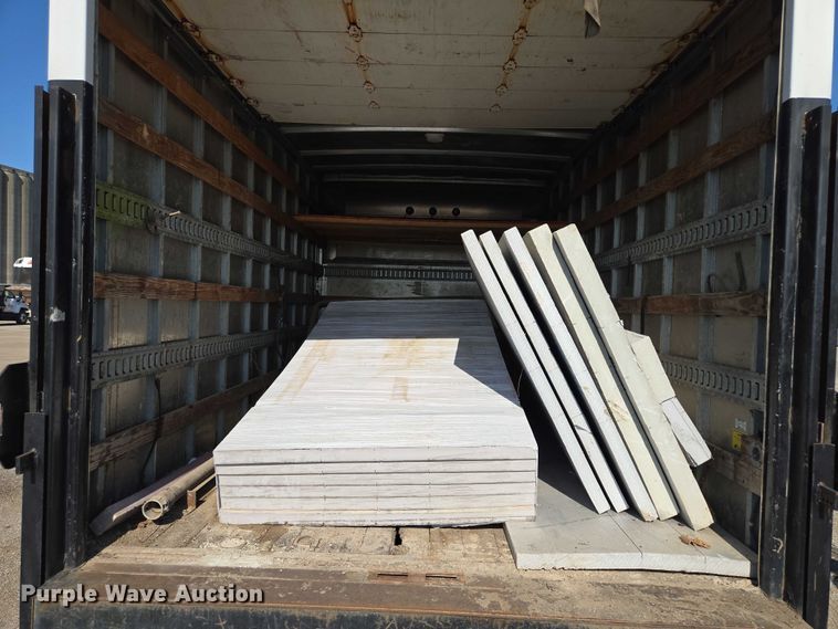 image for item EF1845 2006 Ford E350 box truck