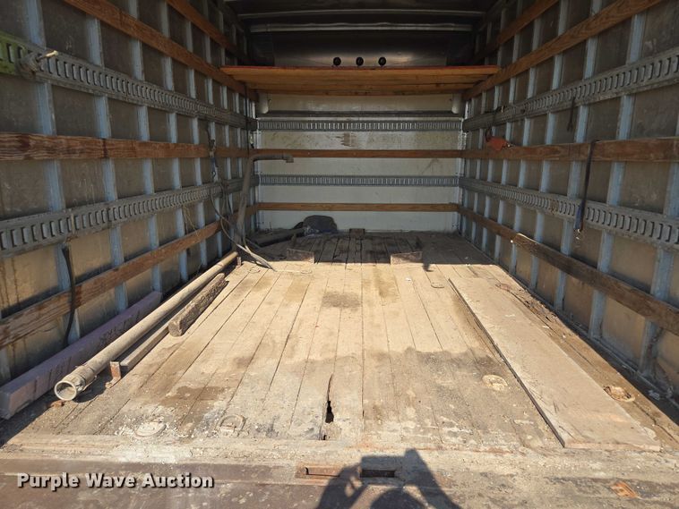 image for item EF1845 2006 Ford E350 box truck