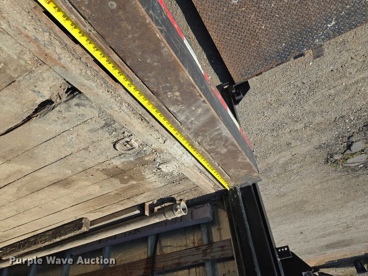 image for item EF1845 2006 Ford E350 box truck