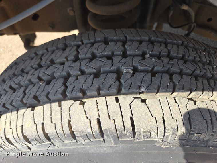 image for item EF1845 2006 Ford E350 box truck