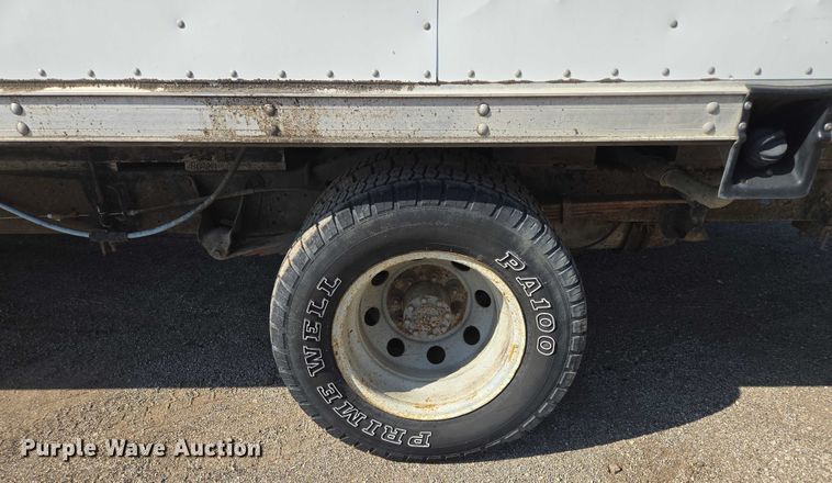 image for item EF1845 2006 Ford E350 box truck