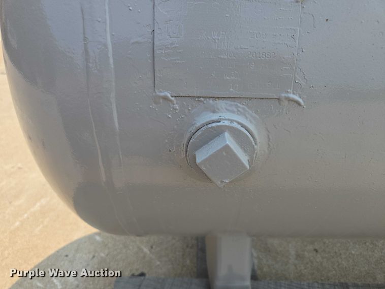 image for item EF1918 Curtis propane tank