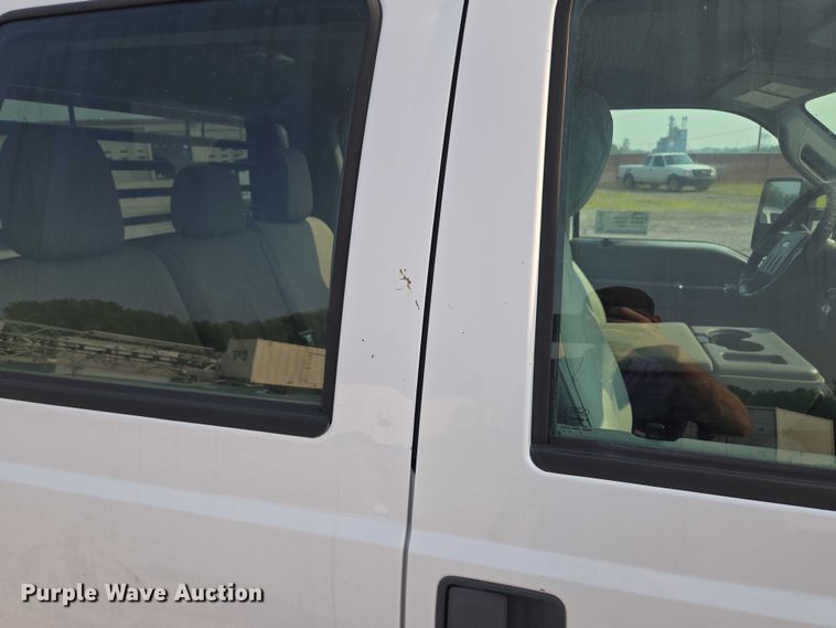 image for item EF1922 2014 Ford F450 Crew Cab flatbed truck