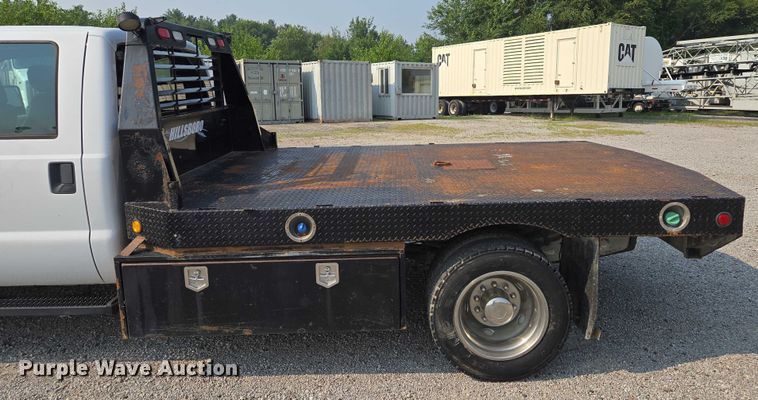 image for item EF1922 2014 Ford F450 Crew Cab flatbed truck