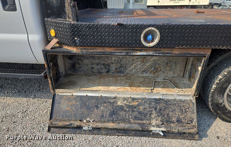 image for item EF1922 2014 Ford F450 Crew Cab flatbed truck