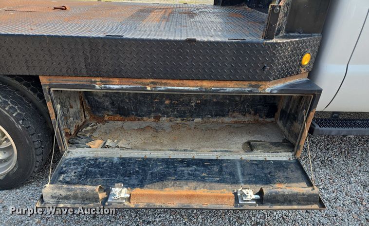 image for item EF1922 2014 Ford F450 Crew Cab flatbed truck