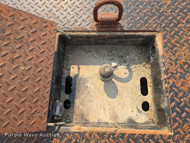 image for item EF1922 2014 Ford F450 Crew Cab flatbed truck