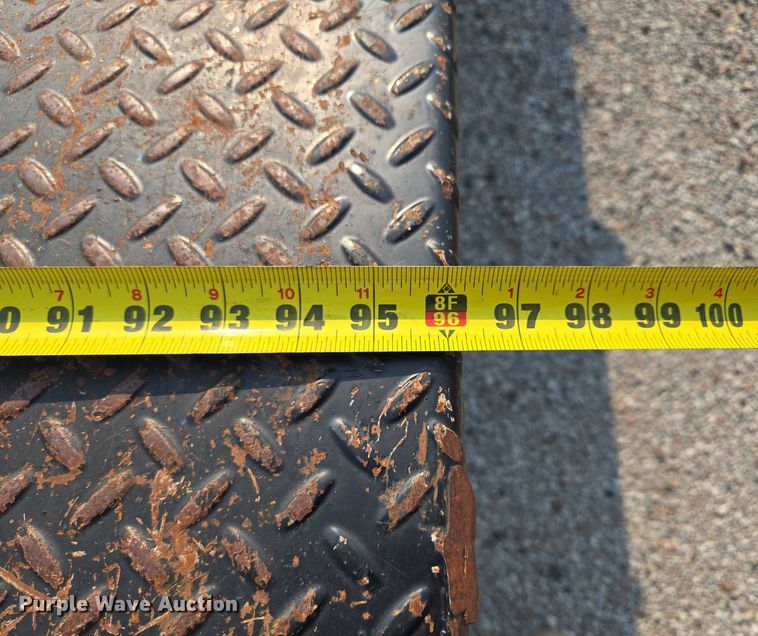 image for item EF1922 2014 Ford F450 Crew Cab flatbed truck