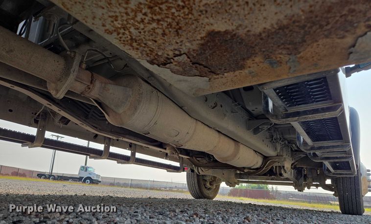 image for item EF1922 2014 Ford F450 Crew Cab flatbed truck