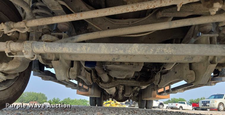 image for item EF1922 2014 Ford F450 Crew Cab flatbed truck